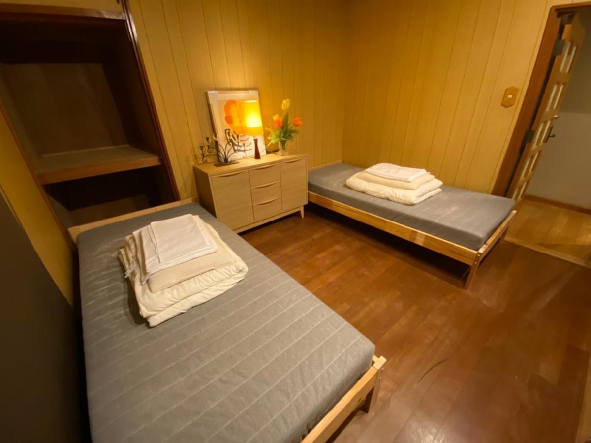 Tsuruya Guesthouse Hiroshima Bagian luar foto